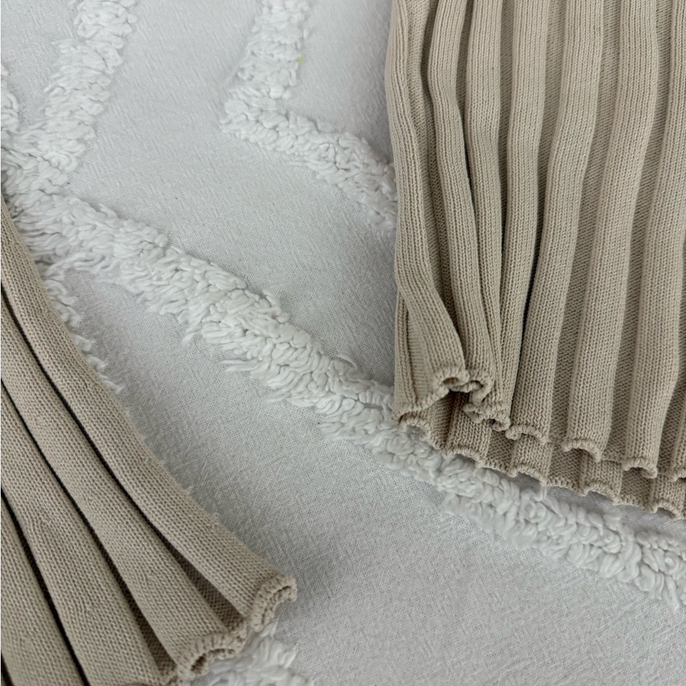 House of Harlow 1960 Ribbed Tan Sweater - Picture 9 of 10